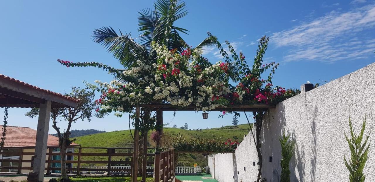 Chacara Sonia Pompeu Villa Igaratá Buitenkant foto